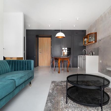 ורשה Wola Artistic Designer Apartment מראה חיצוני תמונה