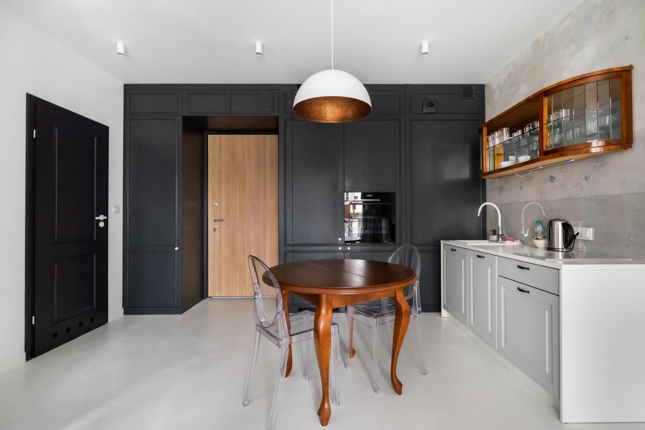 ורשה Wola Artistic Designer Apartment מראה חיצוני תמונה
