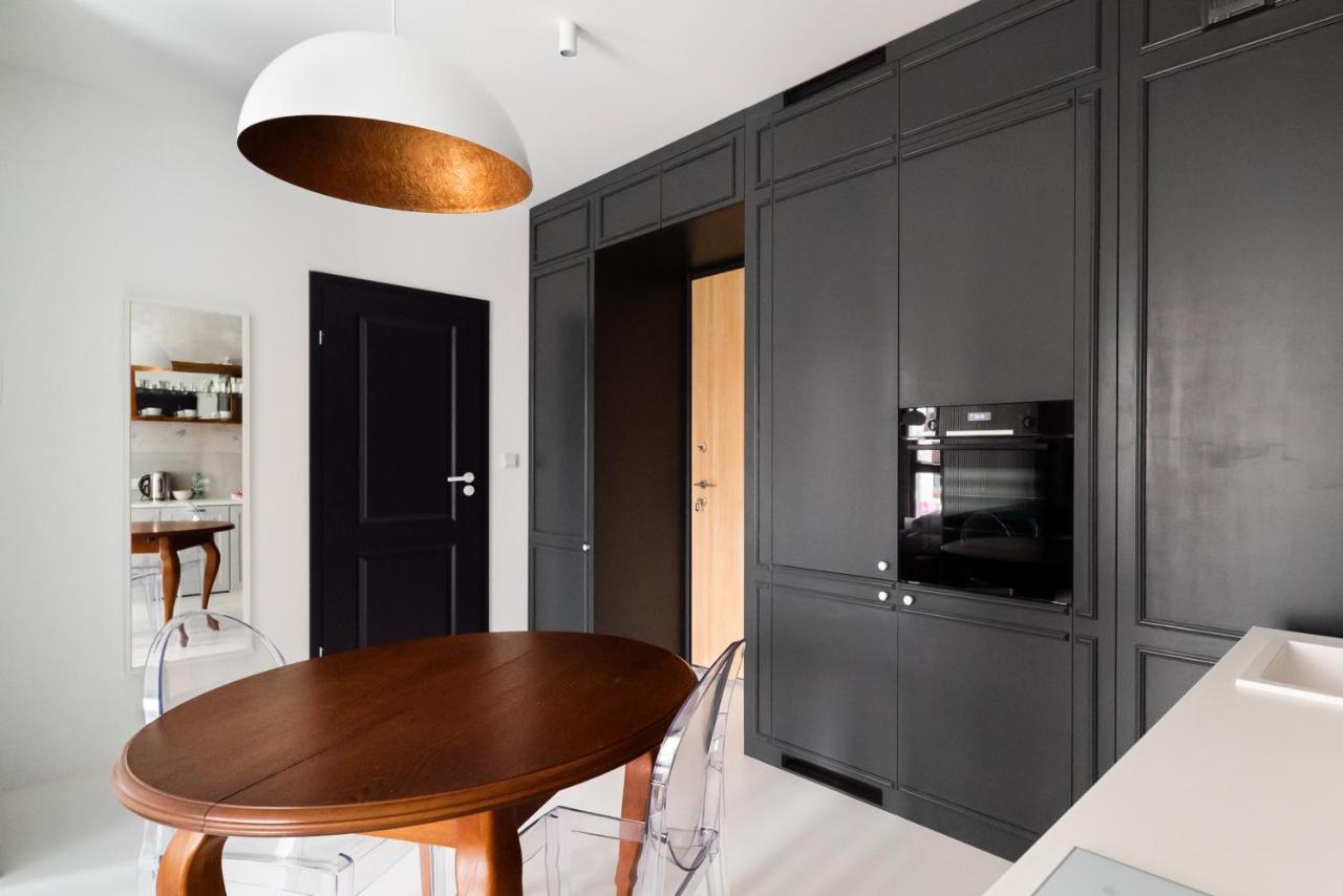 ורשה Wola Artistic Designer Apartment מראה חיצוני תמונה
