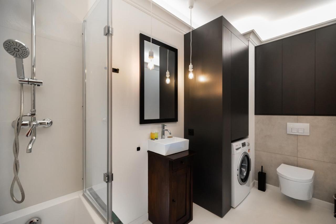 ורשה Wola Artistic Designer Apartment מראה חיצוני תמונה