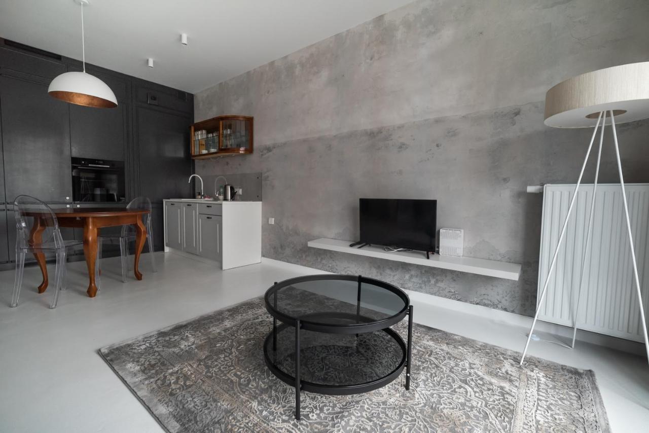 ורשה Wola Artistic Designer Apartment מראה חיצוני תמונה