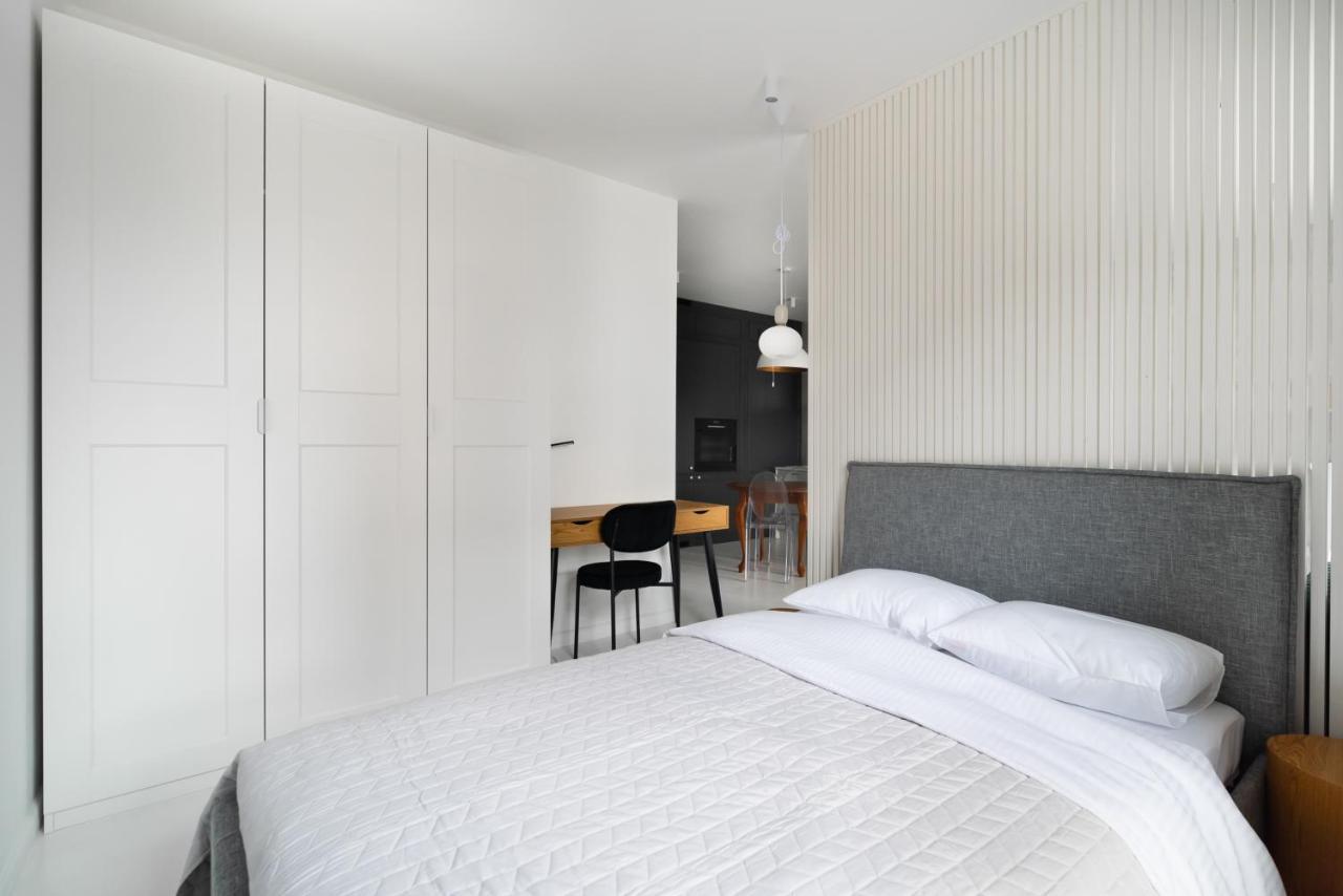 ורשה Wola Artistic Designer Apartment מראה חיצוני תמונה