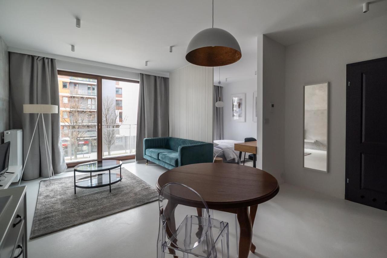 ורשה Wola Artistic Designer Apartment מראה חיצוני תמונה